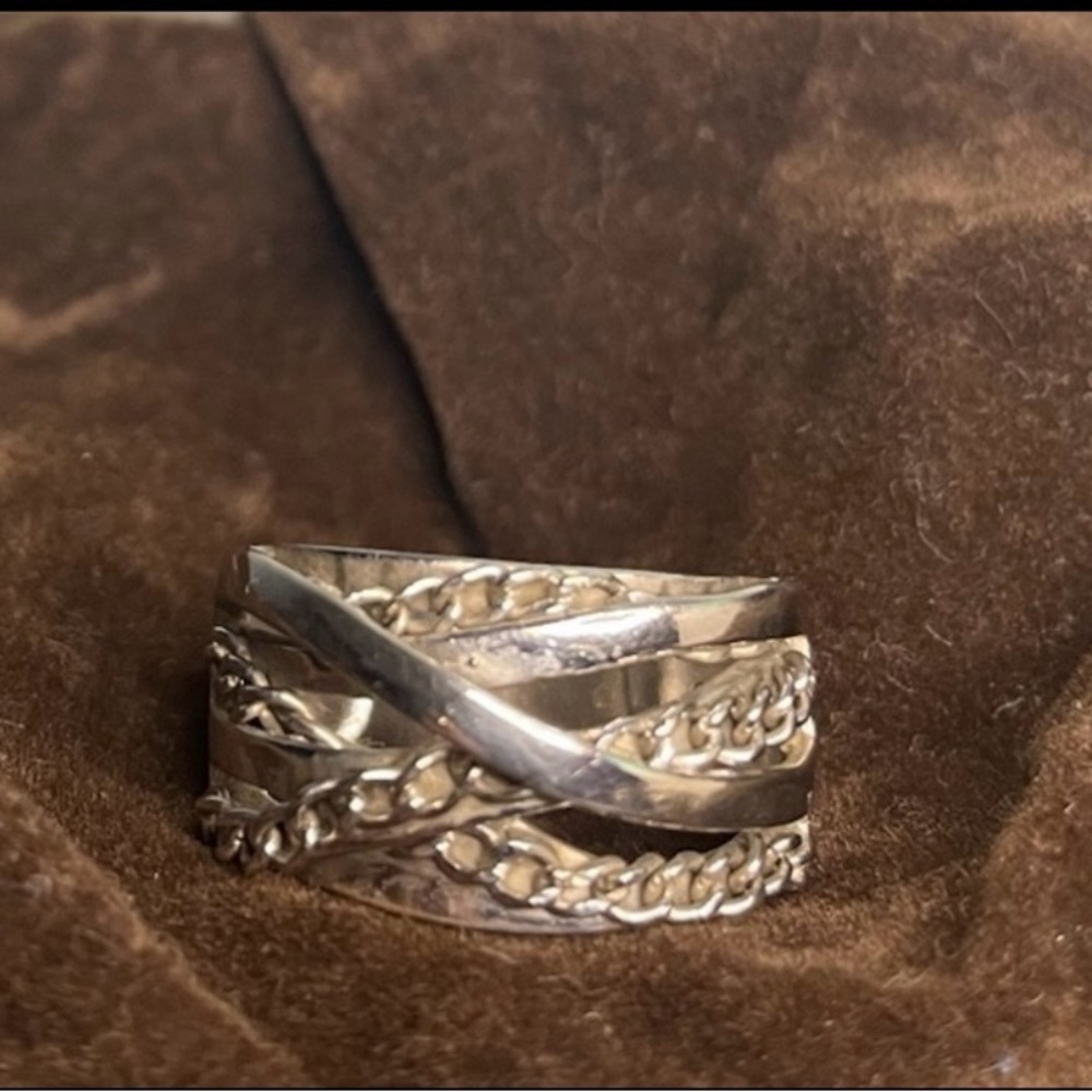 Sterling Silver 925 Crossover Intertwined Band Ring - Elegant X Design, Size 8